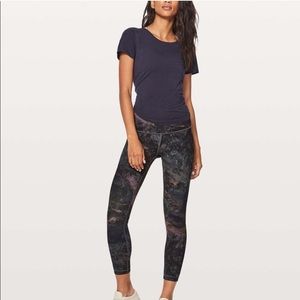 Lululemon Wunder Under Radiant Multi Marble Size 4